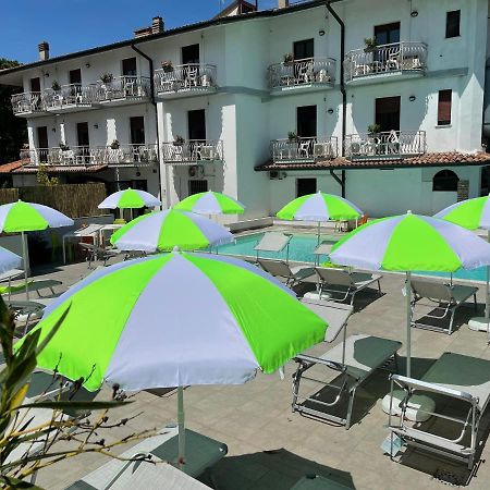 Hotel Vittoria Sirmione Kültér fotó